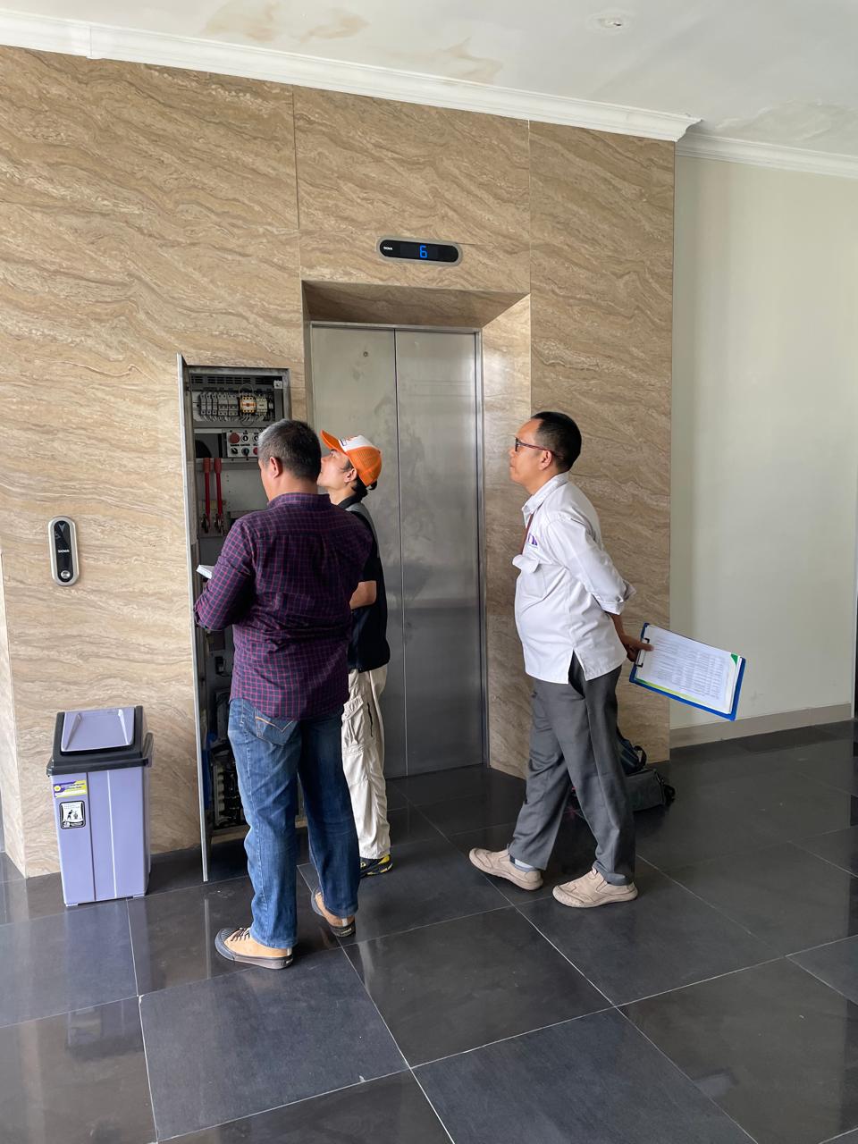 Layanan Maintenance AC Bawah